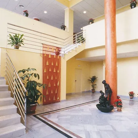 Victoria Playa Hotel